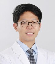 이현우 교수