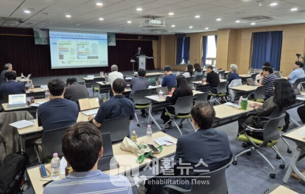 재활로봇, "의료기기 안전성·디지털 성능·임상적 유효성 갖춰야"